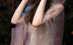 少妇和大狼拘作爱A片